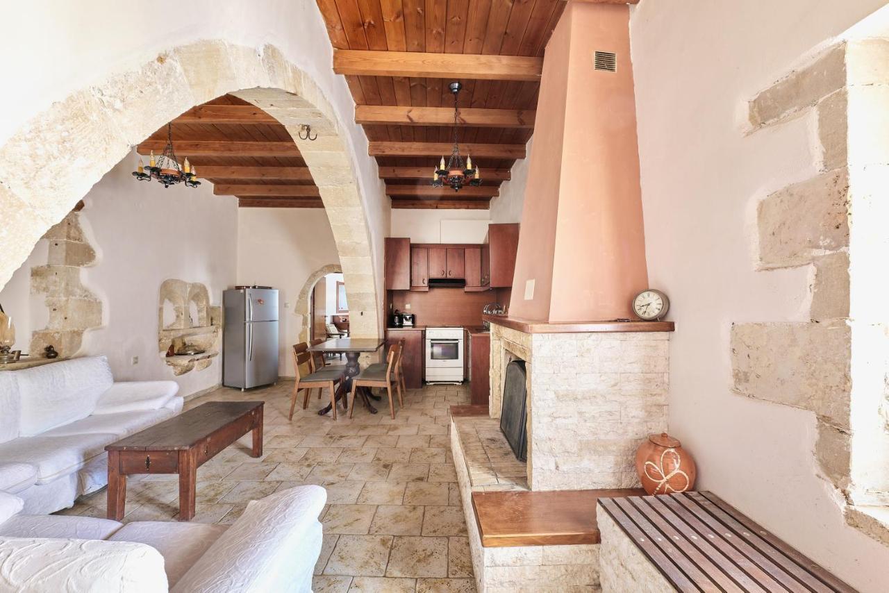 Mouri Villa Mourion  Екстериор снимка